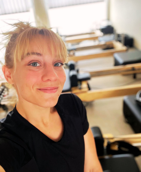 Alicia pilates reformer